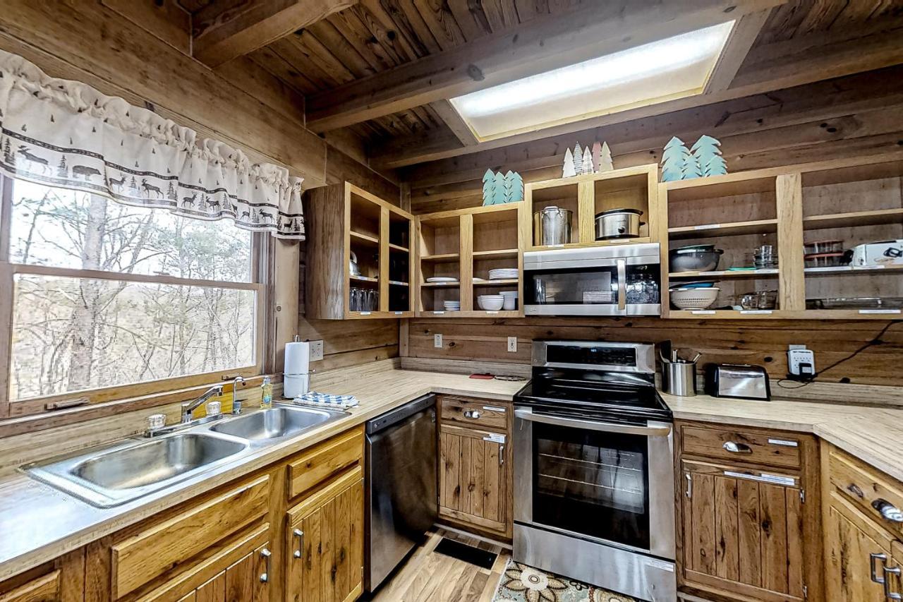 Mountain Lion'S Tales Villa Gatlinburg Eksteriør bilde
