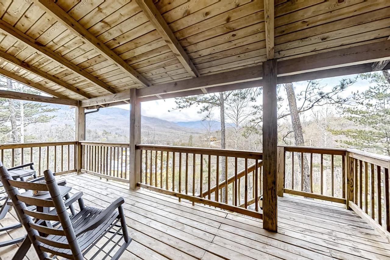 Mountain Lion'S Tales Villa Gatlinburg Eksteriør bilde